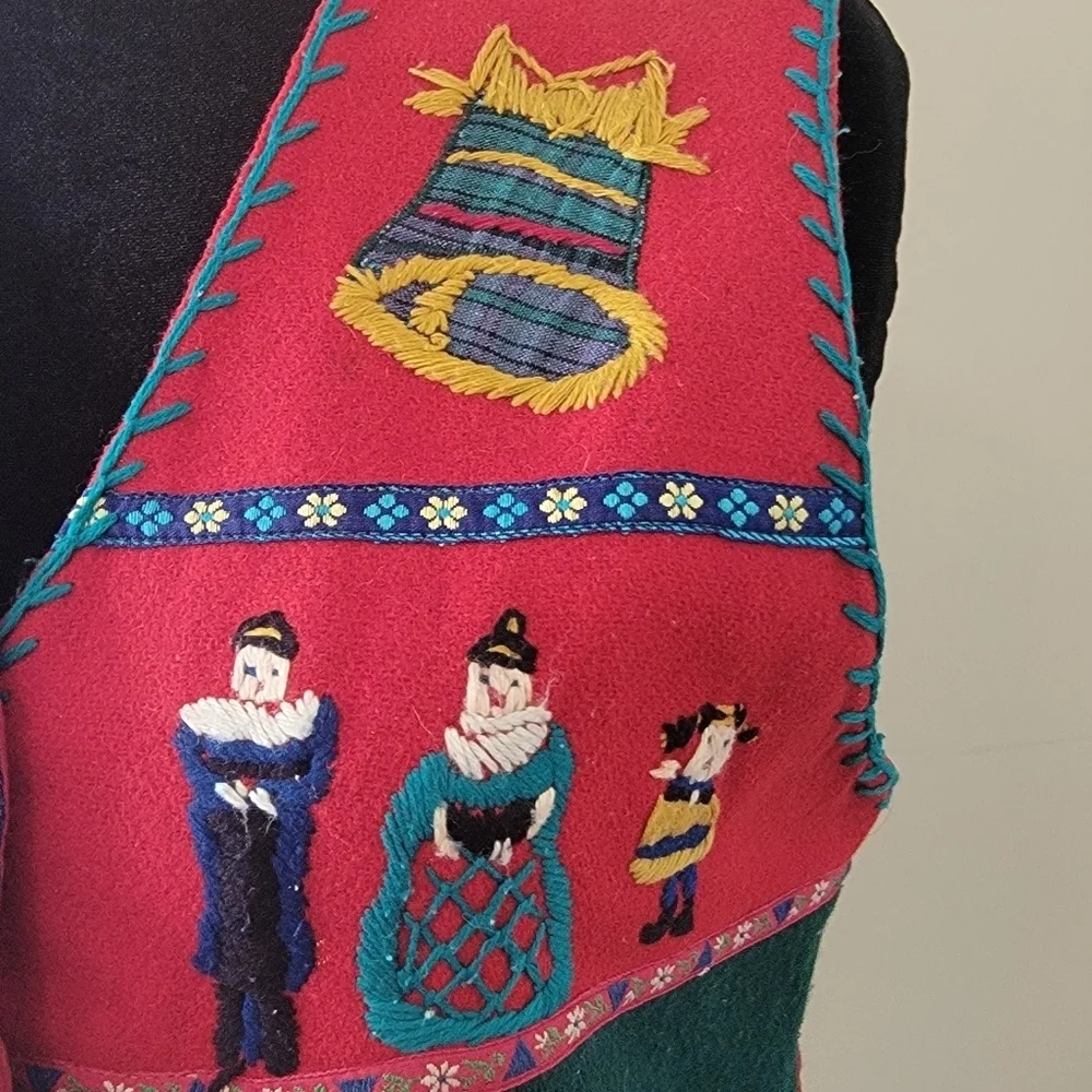 Erika Classics Vintage Ugly Christmas Embroidered Vest Size M - Picture 4 of 8